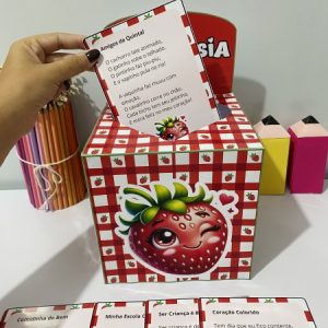 Caixa das Poesias tema morango para impressão